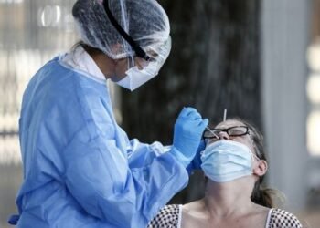 Alta nos casos de Covid-19 em Pernambuco tem gerado falta de testes nas farmácias, diz sindicato