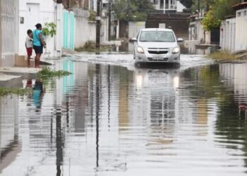 Chuvas: em 12 horas, chove até 132% do que era esperado para todo o mês de janeiro no Recife
