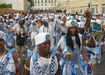 Bloco Filhos de Gandhy tira regra que proibia homens trans no desfile