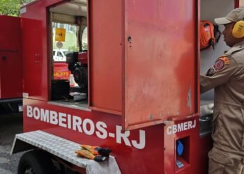 Incêndio no Rio pode ter sido causado por curto-circuito