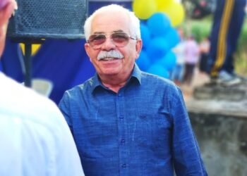 Corpo de Luiz Prequé é velado em Gravatá; sepultamento será às 16h