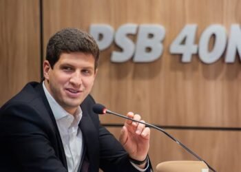 Gestão João Campos superfaturou mais de R$ 600 mil em compra de livros em Recife, diz TCE-PE