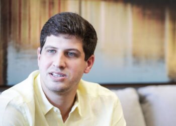 Campanha do Simpere cobra repasses dos professores ao prefeito do Recife: “”João Campos, pague o que nos deve!”