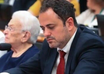 Comissão rejeita recurso, e cassação de Glauber será votada em plenário