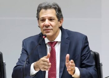 Haddad confirma alíquota de 17,5% sobre aplicações financeiras e aumento para JCP Haddad confirma alíquota de 17,5% sobre aplicações financeiras e aumento para JCP