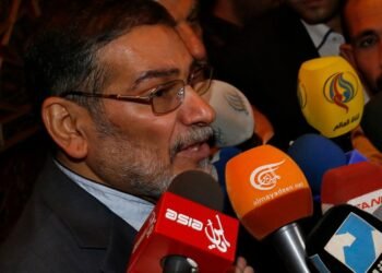 Autoridade iraniana dada como morta por Israel participa de evento em Teerã