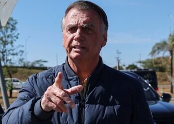 ‘Suprema humilhação’, diz Jair Bolsonaro sobre operação da Polícia Federal