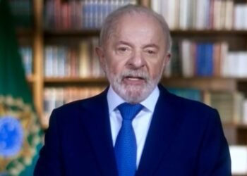 Em meio a atrito com Trump, Lula vai a reunião de líderes de esquerda no Chile