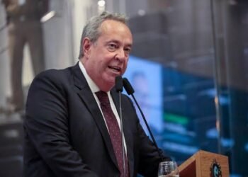 Álvaro Porto declara guerra contra “milícia digital” movida a “dinheiro público” da Casa Civil que ataca deputados e avisa: “não sabem com quem mexeram”
