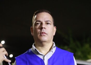 TCE investiga auxílio-alimentação de R$ 5 mil para prefeito de Garanhuns