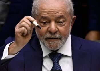 Lula autoriza consulta sobre fim de autoescola para tirar CNH