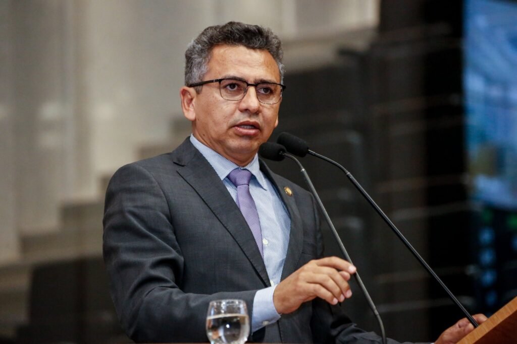 Resultado da enquete aponta 51% reprovando Doriel Barros, 31% aprovando e 18% sem opinião