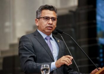 51% reprovam atuação do deputado estadual Doriel Barros, 31% aprovam e 18% não sabem avaliar, indica enquete do blog