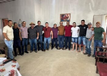 Oposição de Cortês inicia diálogo para unificar forças políticas