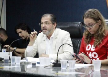Carlos Muniz reafirma posição contra a privatização do Metrô do Recife em audiência pública