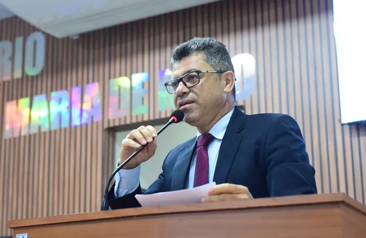 Câmara de Chã Grande vereador Ademir Batista autor da propositura dos 30 anos do programa Jota Silva
