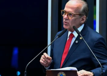 O desafio eleitoral do senador Fernando Dueire em 2026