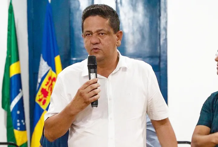 Representação da Ação Civil Pública do Ministério Público contra a Câmara de Olinda por preterição de concursados e manutenção de 91,73% do quadro em cargos comissionados.