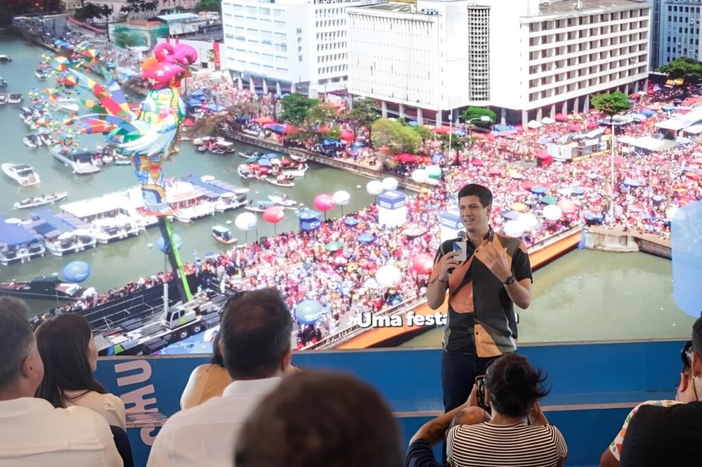 Carnaval do Recife 2026 reúne multidão de foliões e movimenta R$ 2,8 bilhões na economia local