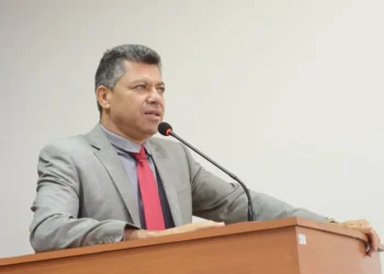 Ademir Batista volta a cobrar recuperação da PE-71 em Chã Grande