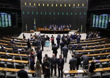 Câmara aprova PEC da Segurança Pública em 2º turno envia texto ao Senado