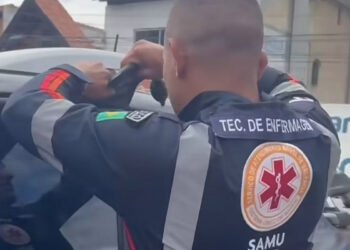Criança é resgatada após ficar trancada dentro de carro em Gravatá