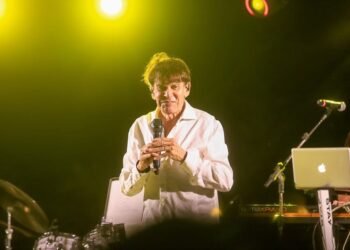 Adilson Ramos celebra 66 anos de carreira com show na Semana Santa de Gravatá