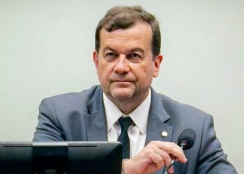 Waldemar Oliveira prevê decisão no 1°  turno em Pernambuco e disputa “dura” entre Raquel Lyra e João Campos 