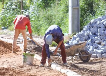 Prefeitura de Gravatá realiza operação tapa-buraco após danos causados pelas chuvas