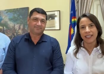 Prefeito de Primavera deixa o PSB, adere a Raquel Lyra e João Campos fica sem apoio no município