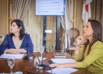 Auditoria aponta R$ 905 mil em pagamentos sem comprovação em hospital ligado à vice de Raquel Lyra