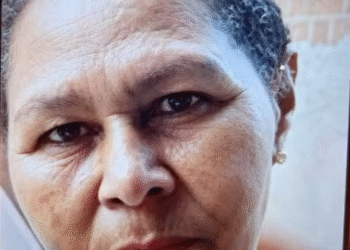 Mulher de 70 anos é assassinada dentro de casa em Gravatá; filho é preso suspeito do crime
