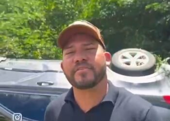Carro com equipe de assessores de Abimael Santos capota na PE-218 entre Bom Conselho e Garanhuns