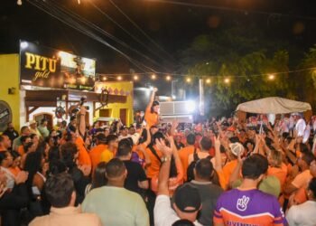 Viviane Facundes intensifica campanha para deputada estadual com agenda porta a porta em Gravatá