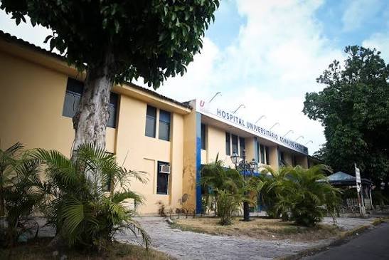 Fachada do Hospital Universitário Oswaldo Cruz (HUOC) no Recife, local de denúncia de importunação sexual.
