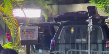 Suspeita de bomba em carro de Flávio Bolsonaro é descartada após vistoria